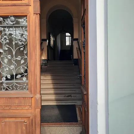 Great In Vinohrady Appartement